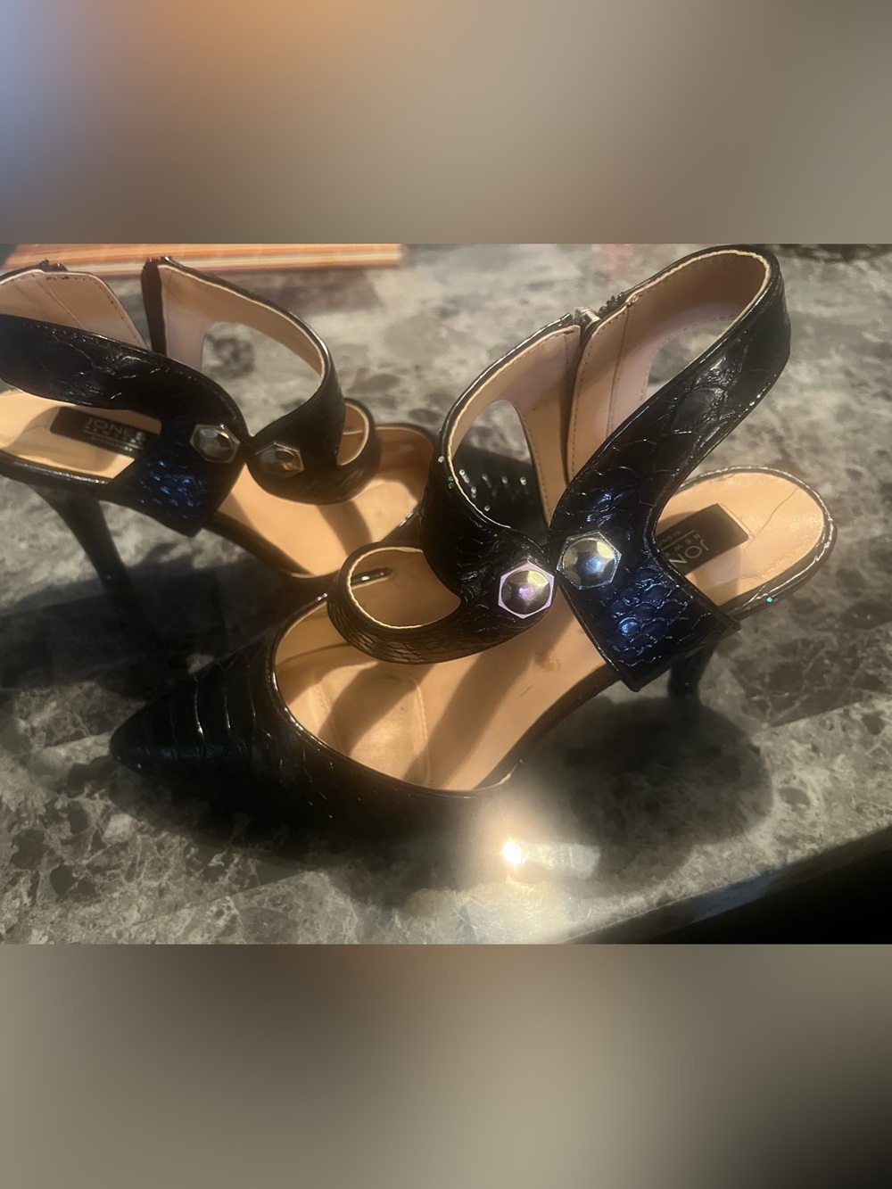 Heels size 7